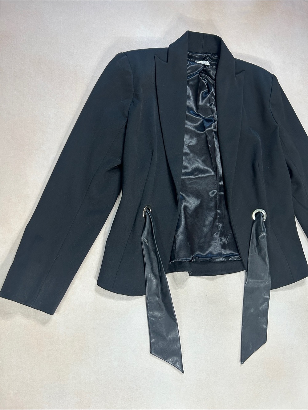 Cache blazer - Picture 2 of 9